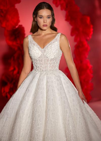 V Yaka İşlemeli Transparan Beden A Prenses Gelinlik Modeli Model 033