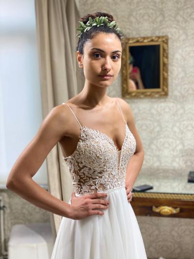 Spagetti Askılı Sırt ve Göğüs Dekolteli Helen Gelinlik