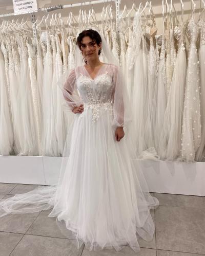 Uzun Balon Kollu Helen Gelinlik Modeli